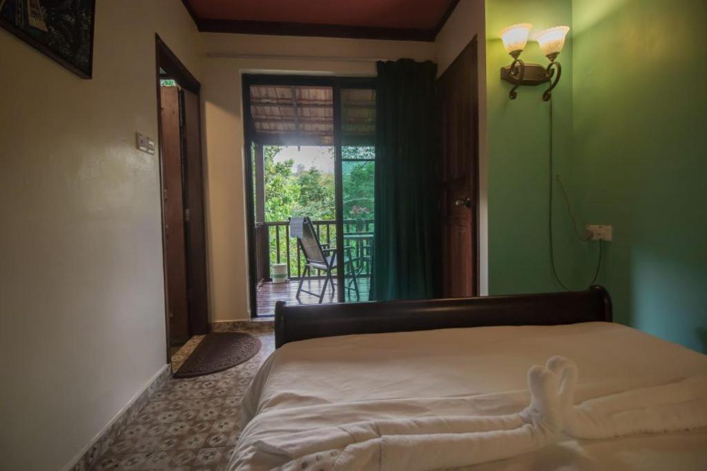 De Serenity - Exclusive Jungle Retreat Серембан  Экстерьер фото