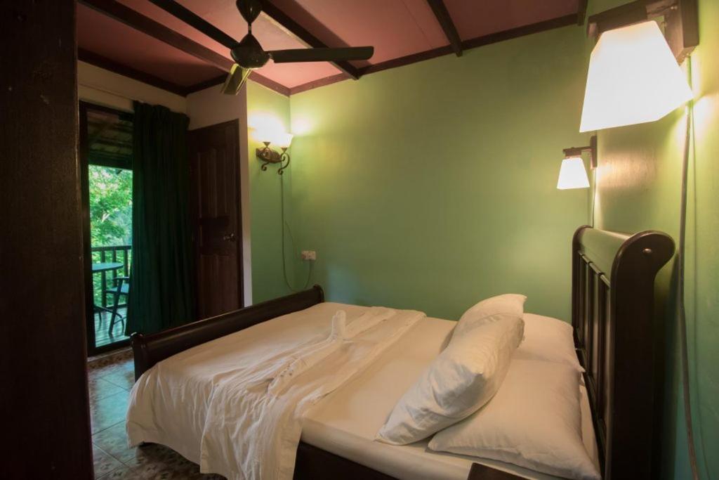De Serenity - Exclusive Jungle Retreat Серембан  Экстерьер фото